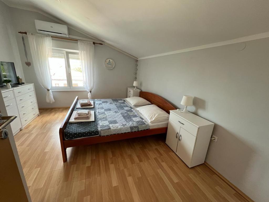 Apartment Kolaric Novi Vinodolski Esterno foto